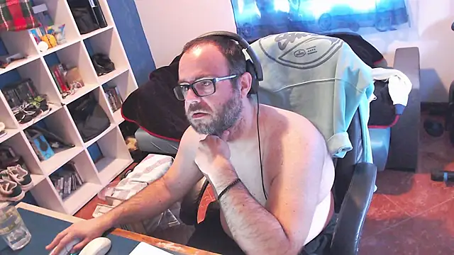 Snapshot of ravingr4d4 chatting on February 12, 12:12 pm ravingr4d4 online show from February 12, 12:12 pm