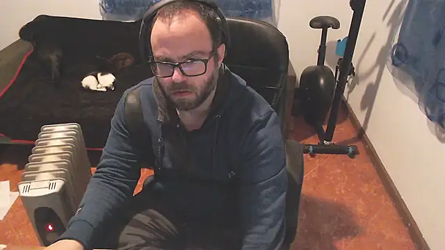Snapshot of ravingr4d4 chatting on February 14, 10:14 pm ravingr4d4 online show from February 14, 10:14 pm