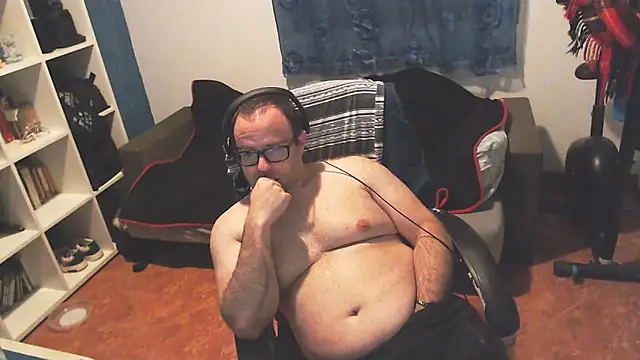 Snapshot of ravingr4d4 chatting on February 19, 1:08 am ravingr4d4 online show from February 19, 1:08 am