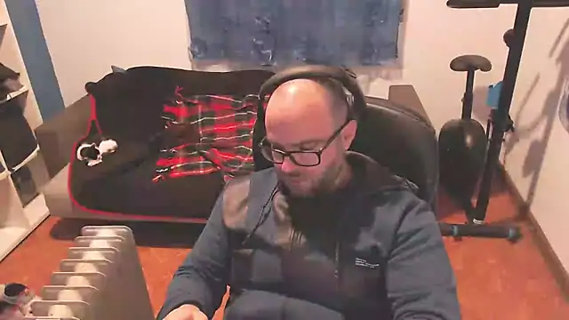 Snapshot of ravingr4d4 chatting on March 3, 10:10 pm ravingr4d4 online show from March 3, 10:10 pm