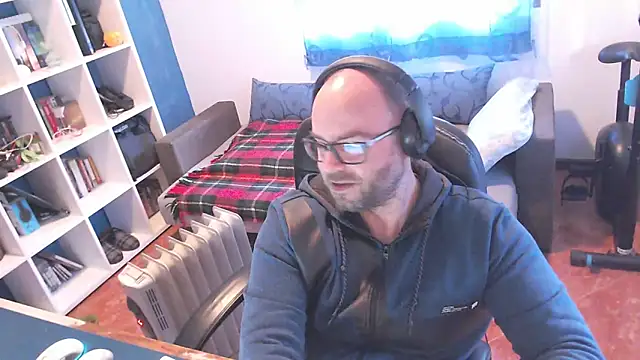 Snapshot of ravingr4d4 chatting on March 4, 2:42 pm ravingr4d4 online show from March 4, 2:42 pm