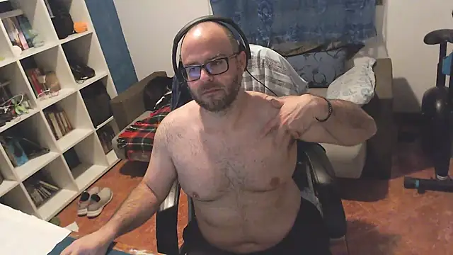 Snapshot of ravingr4d4 chatting on March 5, 12:49 am ravingr4d4 online show from March 5, 12:49 am