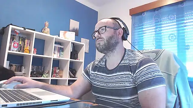 Snapshot of ravingr4d4 chatting on March 12, 3:18 pm ravingr4d4 online show from March 12, 3:18 pm