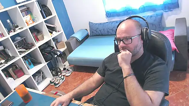 Snapshot of ravingr4d4 chatting on September 13, 1:33 pm ravingr4d4 online show from September 13, 1:33 pm