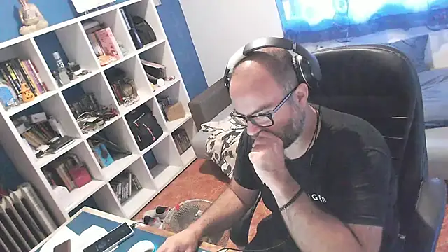 Snapshot of ravingr4d4 chatting on September 22, 8:16 am ravingr4d4 online show from September 22, 8:16 am