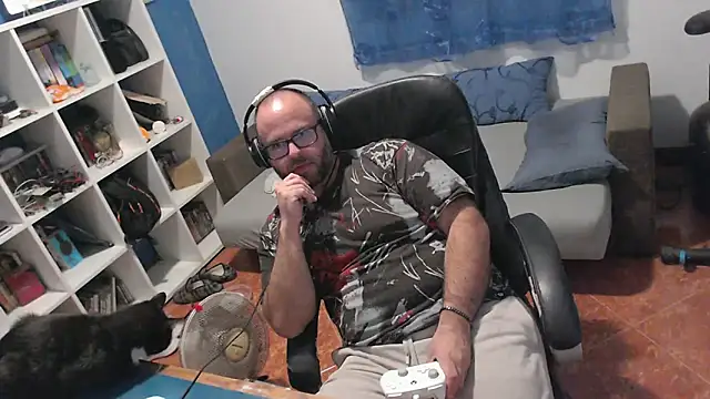 Snapshot of ravingr4d4 chatting on September 23, 8:45 pm ravingr4d4 online show from September 23, 8:45 pm