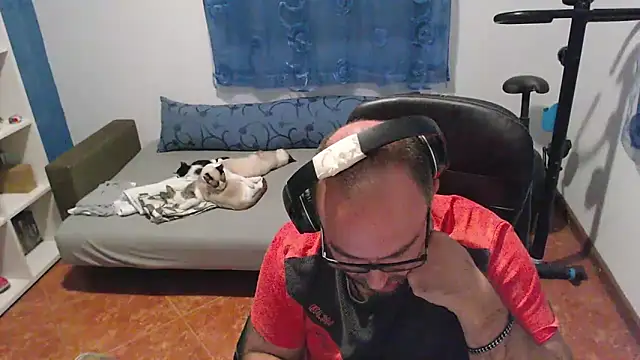 Snapshot of ravingr4d4 chatting on September 28, 1:11 am ravingr4d4 online show from September 28, 1:11 am