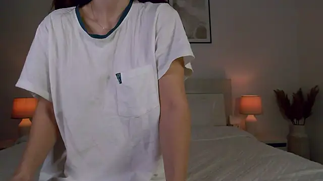 LilyRoselyn online show from March 11, 2:32 am