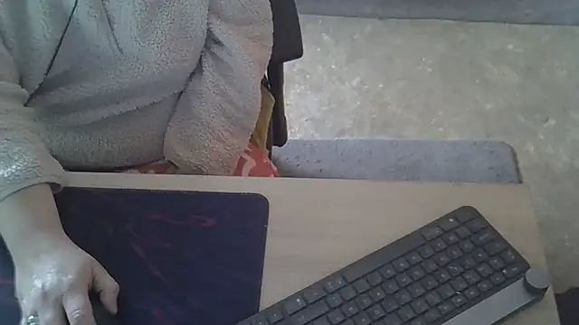 Silvia2277 online show from February 3, 7:02 am