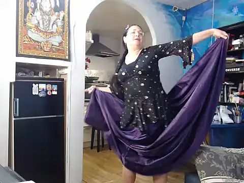 Helen1974 online show from December 19, 5:50 pm