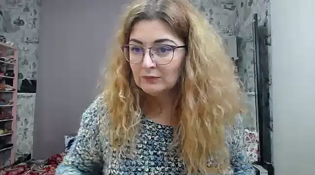 Helen1974 online show from February 12, 4:12 am