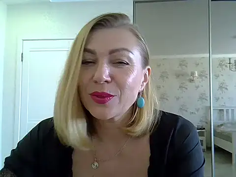 Snapshot of Alexandra-Rosee chatting on February 9, 5:40 am Alexandra-Rosee online show from February 9, 5:40 am