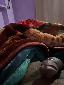 delhiboyz1 online show from December 17, 5:41 pm