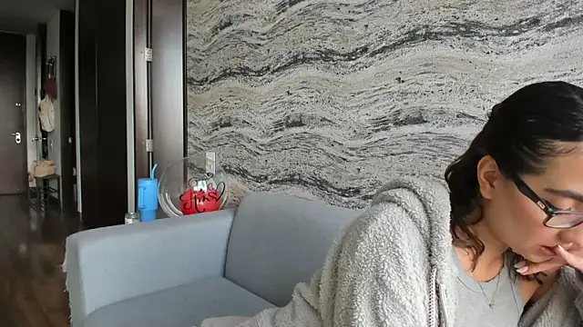Snapshot of Sophi__a chatting on October 21, 8:42 pm Sophi a online show from October 21, 8:42 pm