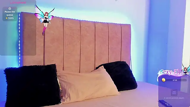 Snapshot of sexylaurita chatting on February 10, 2:43 pm sexylaurita online show from February 10, 2:43 pm