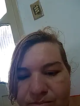 Snapshot of laiscibelle chatting on September 29, 2:44 pm laiscibelle online show from September 29, 2:44 pm