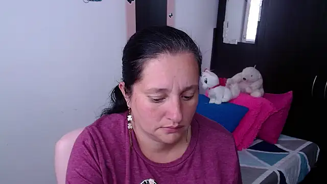 Snapshot of CristialJones_ chatting on November 8, 2:50 pm CristialJones online show from November 8, 2:50 pm