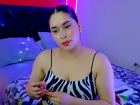 Snapshot of sweetfancyxoxxo chatting on November 27, 7:49 pm sweetfancyxoxxo online show from November 27, 7:49 pm