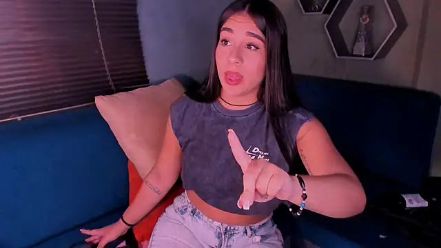 Snapshot of Sussy_Bell01 chatting on March 6, 2:09 am Sussy Bell01 online show from March 6, 2:09 am