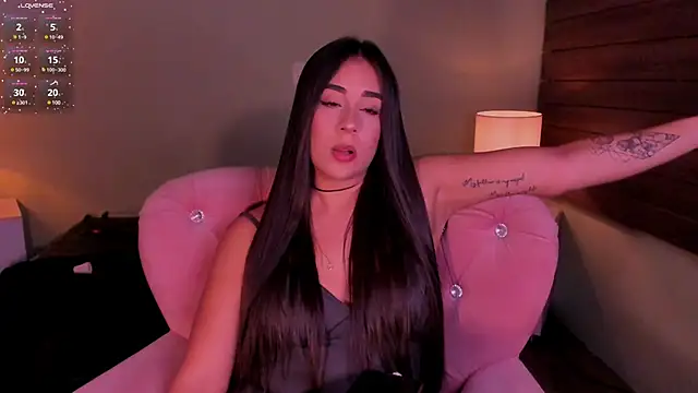 Snapshot of Sussy_Bell01 chatting on March 14, 12:10 am Sussy Bell01 online show from March 14, 12:10 am