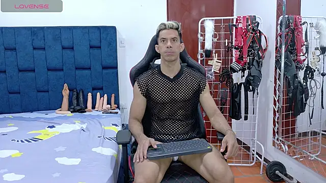 JoseRumbero26 online show from November 5, 12:32 am