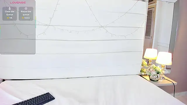 Lilly 2809  online show from November 11, 4:23 am