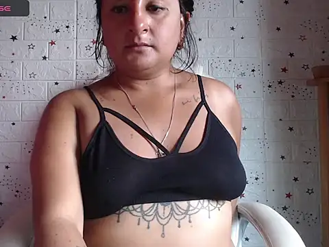 Snapshot of dayanara_kamal chatting on November 25, 6:19 pm dayanara kamal online show from November 25, 6:19 pm