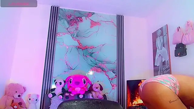  ChanellR  online show from September 27, 8:14 pm