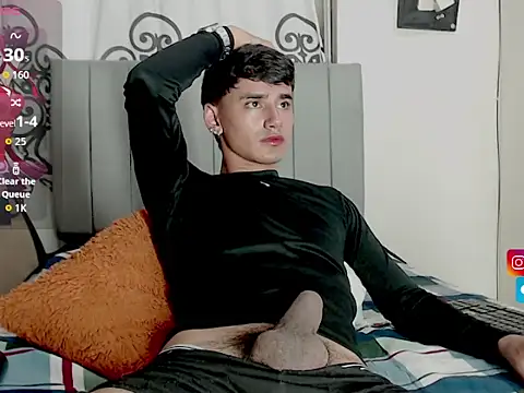 juan stiven online show from October 9, 10:30 pm