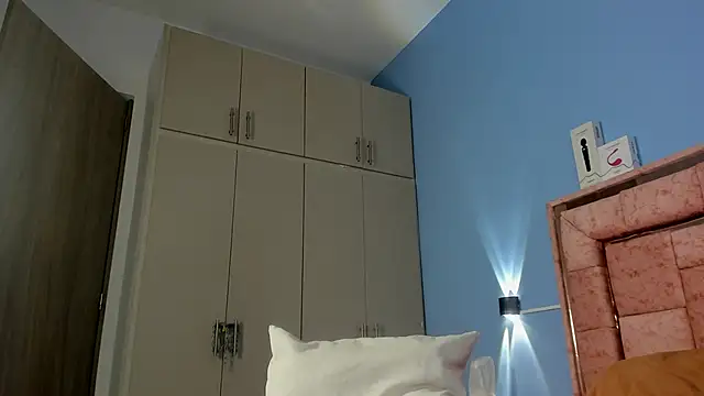 SAMY NIX online show from November 7, 12:05 pm