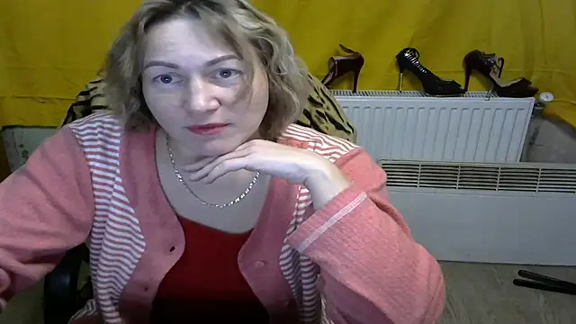 Snapshot of wLESLYMOSw chatting on January 28, 8:04 pm wLESLYMOSw online show from January 28, 8:04 pm