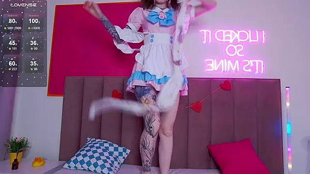 lessysweety online show from March 6, 1:27 am