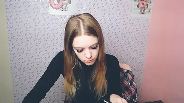 AliceFlirtt  online show from December 18, 2:06 pm