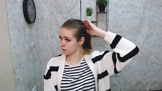 AliceFlirtt  online show from January 4, 9:10 am