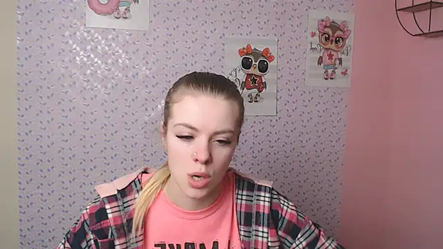 AliceFlirtt  online show from February 4, 1:16 pm