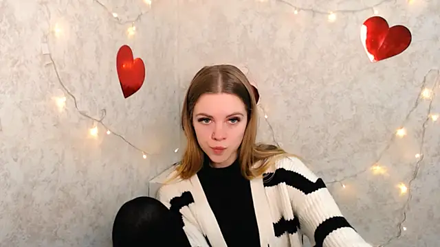 AliceFlirtt  online show from February 21, 11:33 am