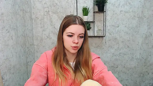 AliceFlirtt  online show from February 24, 8:27 am