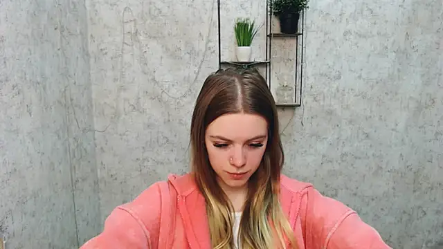 AliceFlirtt  online show from February 24, 11:32 am