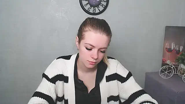 AliceFlirtt  online show from March 5, 2:45 pm