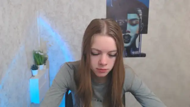 AliceFlirtt  online show from December 3, 8:45 am