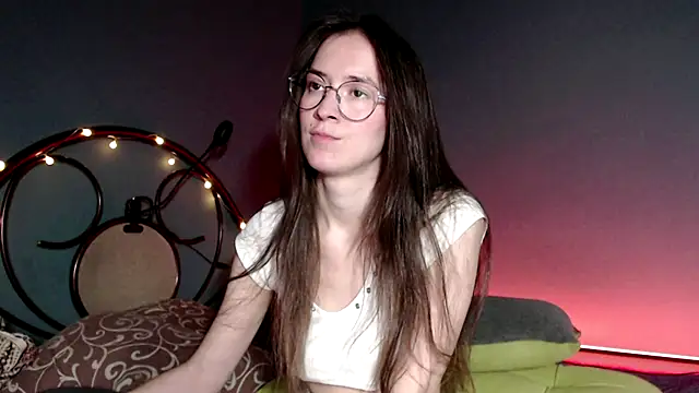Snapshot of wow__kelly chatting on December 14, 3:15 pm wow kelly online show from December 14, 3:15 pm