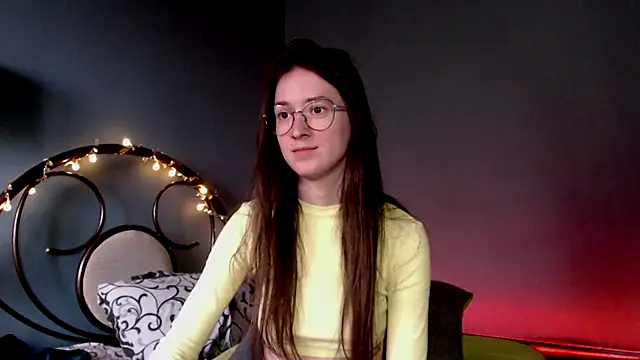 Snapshot of wow__kelly chatting on March 12, 2:23 pm wow kelly online show from March 12, 2:23 pm