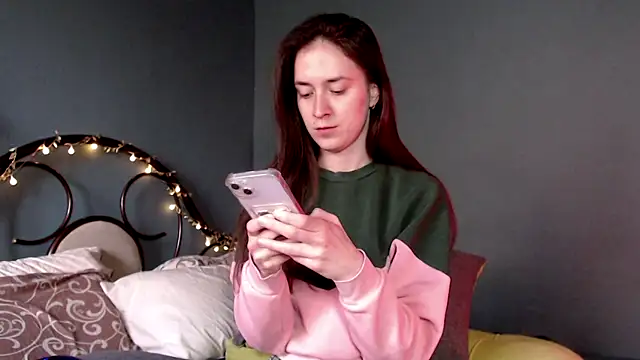 wow  kelly online show from April 17, 3:04 pm