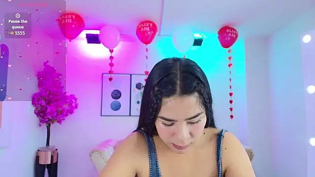 Snapshot of Kaori_ayu chatting on February 12, 12:44 pm Kaori ayu online show from February 12, 12:44 pm