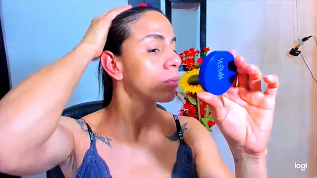 Snapshot of juanblakbigcock chatting on March 6, 3:19 pm juanblakbigcock online show from March 6, 3:19 pm