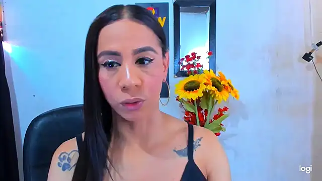 Snapshot of juanblakbigcock chatting on March 16, 4:22 pm juanblakbigcock online show from March 16, 4:22 pm