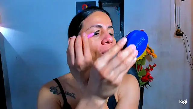 Snapshot of juanblakbigcock chatting on April 13, 3:50 pm juanblakbigcock online show from April 13, 3:50 pm