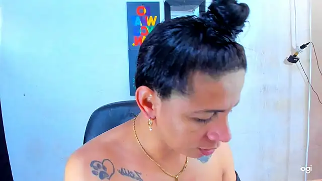 Snapshot of juanblakbigcock chatting on June 23, 2:59 pm juanblakbigcock online show from June 23, 2:59 pm