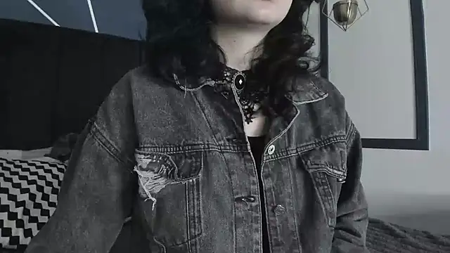 Adeelinee online show from February 11, 11:22 pm