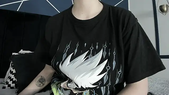 Adeelinee online show from March 13, 7:50 pm